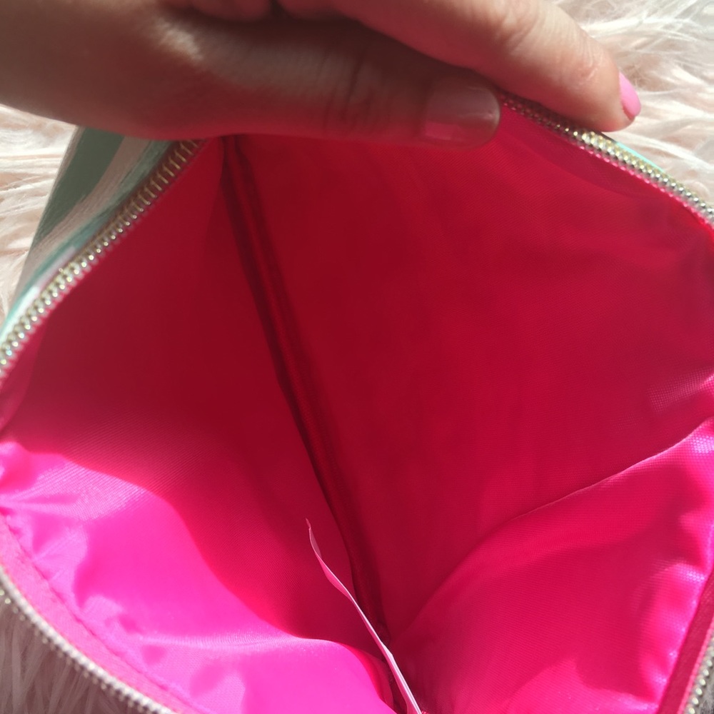 Designed Pouch - Picture 4 of 7